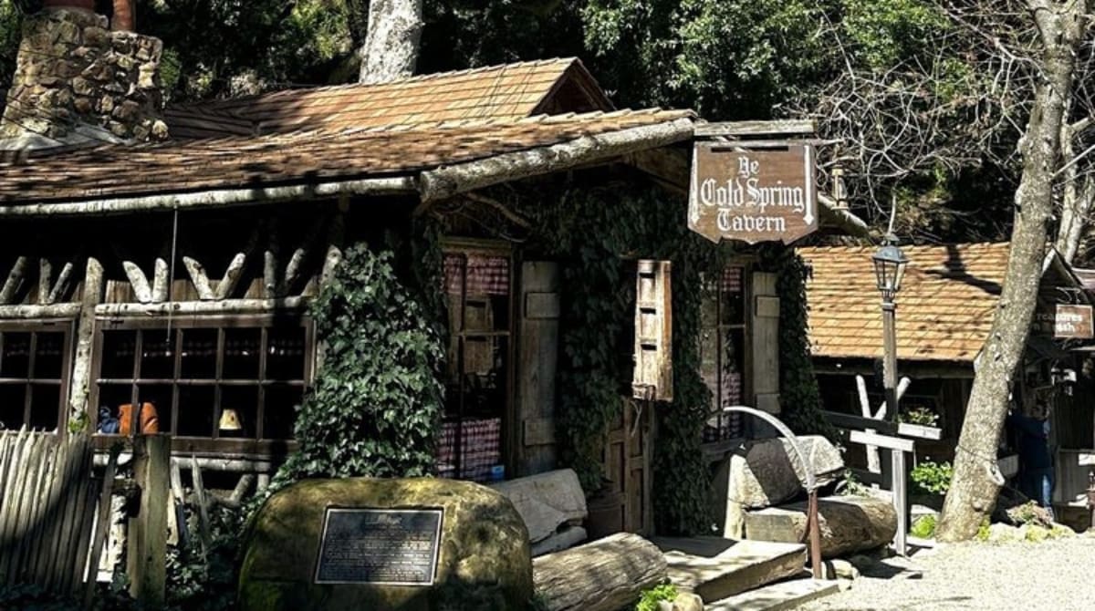 Cold Spring Tavern maintains its old-world charm and offers a rustic dining experience. Image Source: Yelp