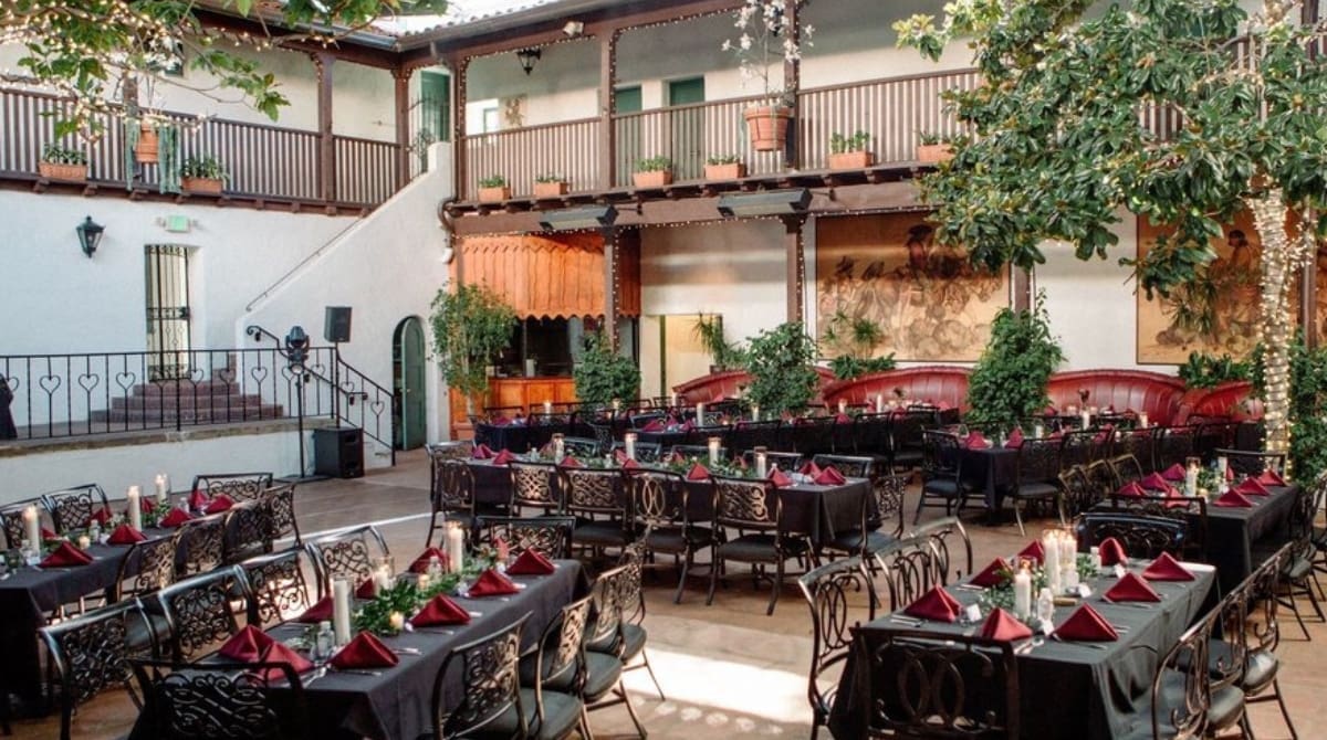 A federal landmark, the El Paseo Restaurant first opened in 1922. Image Source: Yelp