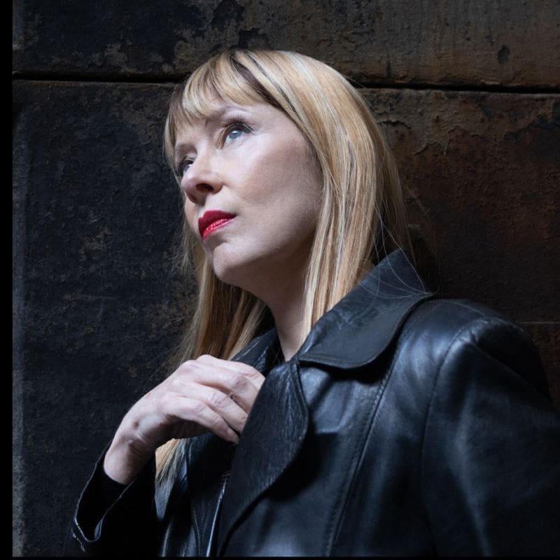 Social-Sq–SuzanneV