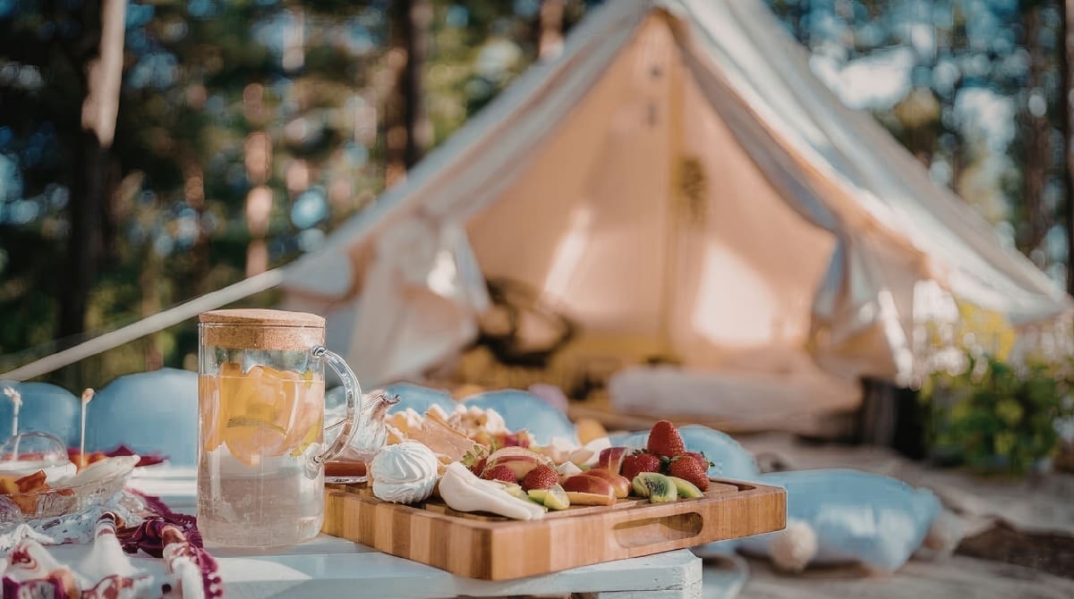 Representative picture of a glamping site. Image Source: Madalina Todica’s Images/Canva