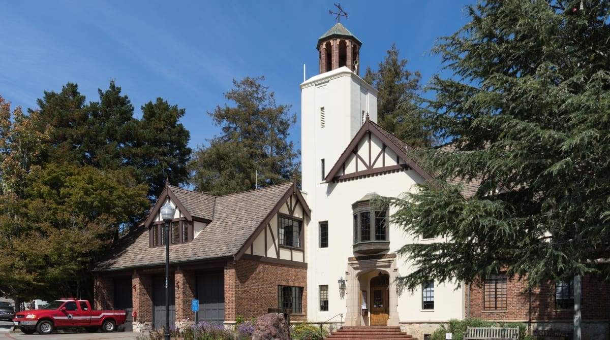 Representative picture of Mill Valley. Image Source: Frank Schulenburg/Wikimedia Commons