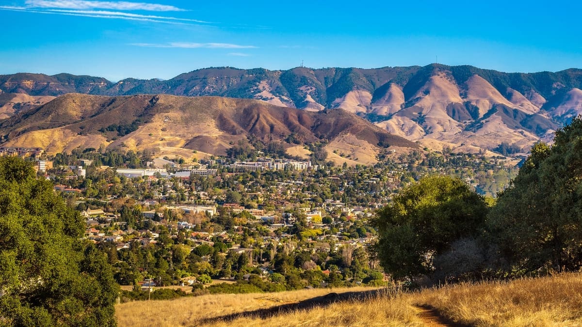 Representative picture of San Luis Obispo. Image Source: Nick Fox/Canva