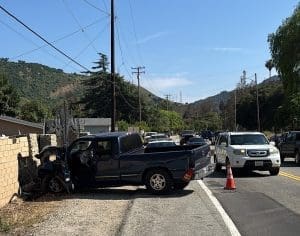 Solo-Injury Crash on SR-33 Causes Minor Delays in Casitas Springs